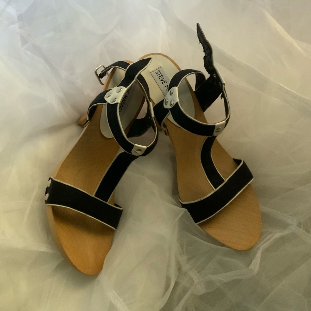 STEVE MADDEN WOODEN HEELS